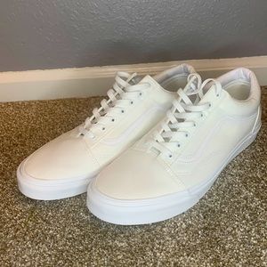 Brand new white vans never worn